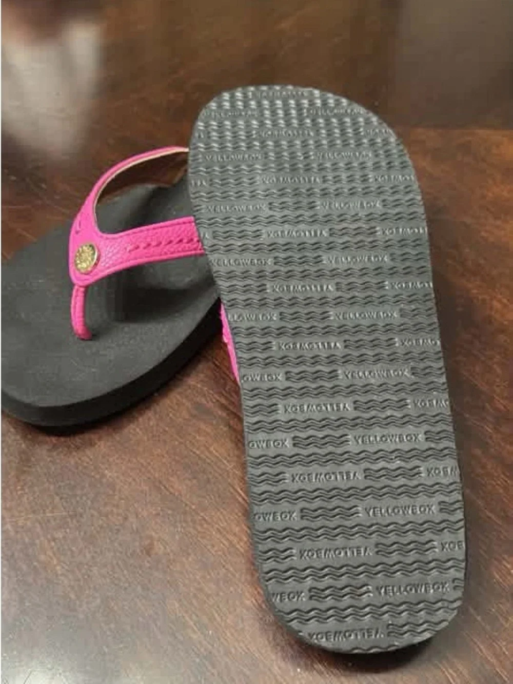 Yellowbox pink flip flops size 8.5 VGUC - Picture 2 of 2